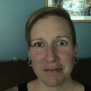 Meet your Posher, Janis